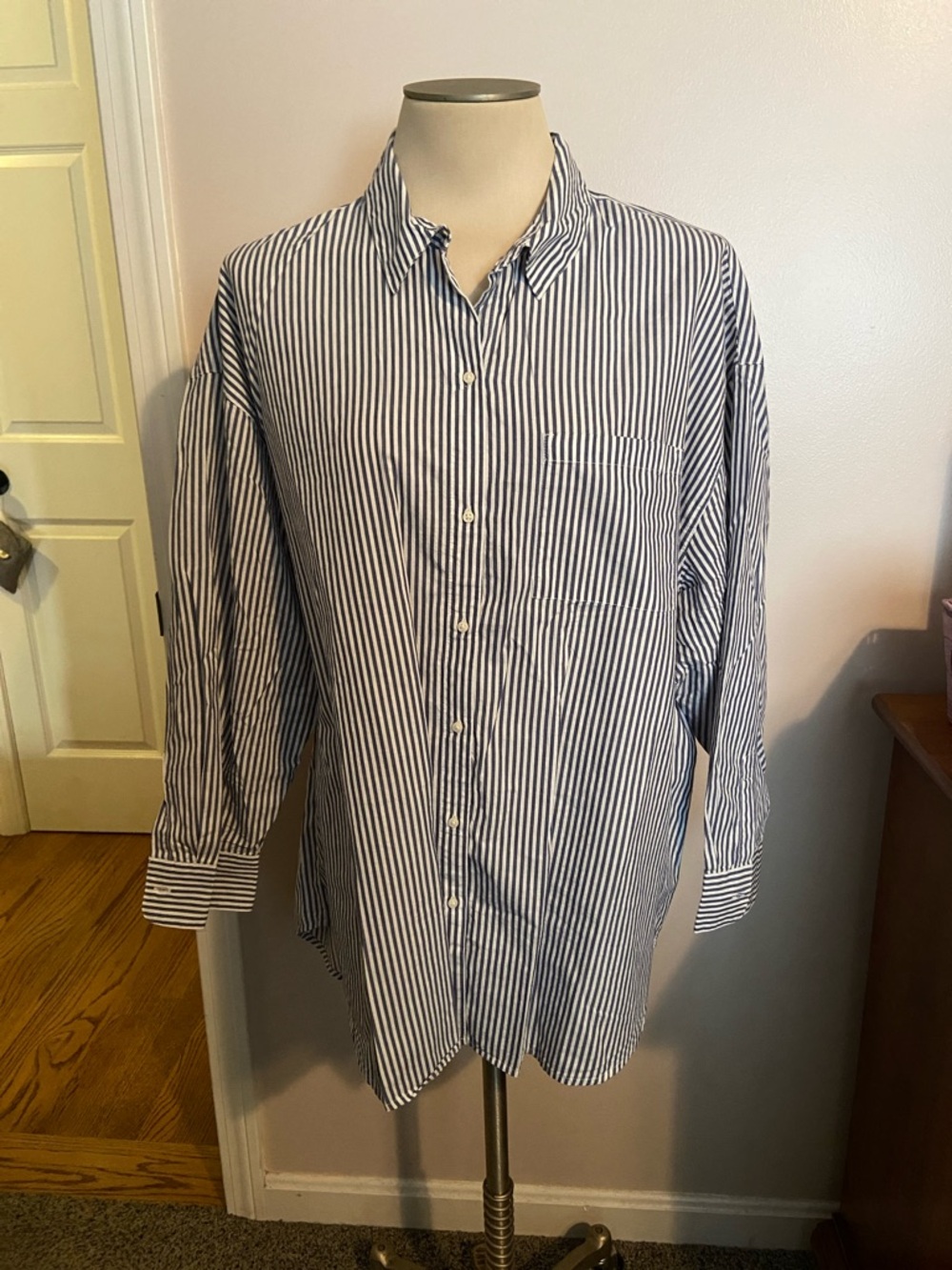 Old Navy Oversized Boyfriend Fit Striped Cotton Button-Down Shirt XL